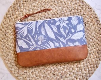 William Morris Blue Makeup Bag: Vinyl Lined Cosmetic Clutch