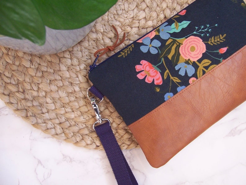 Rifle paper co linen wristlet everyday bag detachable strap so use it as a clutch or a wristlet-clutch phone wallet-large wristlet image 2