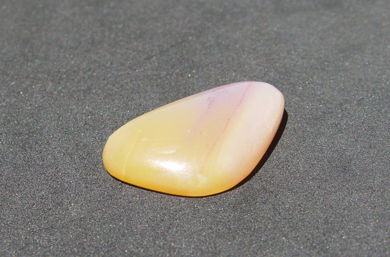 Pretty Peach Color Petrified Wood Designer Cabochon 23mm x 35mm x 6mm 41 ctw