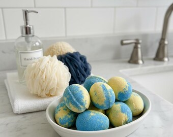 Lavender, Eucalyptus and Sea Salt Bath Bomb "Eggs"