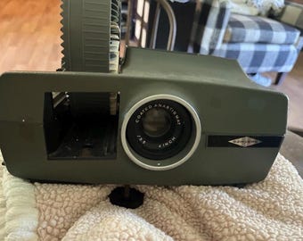 MINOLTA 6000 Super 8mm Sound Movie Projector - Very Nice - New