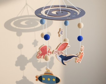 Ocean Animals Crib Mobile, Whale Turtle and Crab, Felt Sea Creatures, Wooden Nursery Decor, Under the Sea Baby Gift for New parents
