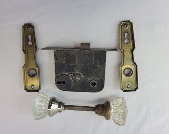 86 Skeleton keys and old door knobs ideas