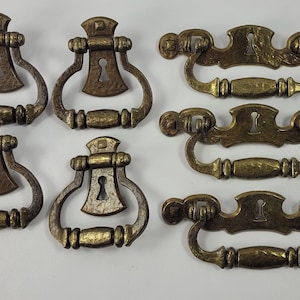 Set of 7 Vintage Drawer Pulls Antique Hardware Dresser Handles Knobs ...