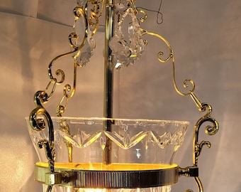 Lámpara de araña de latón y cristal estilo Hollywood Regency, lámpara colgante estilo Imperio francés, luminaria de techo de la década de 1960.