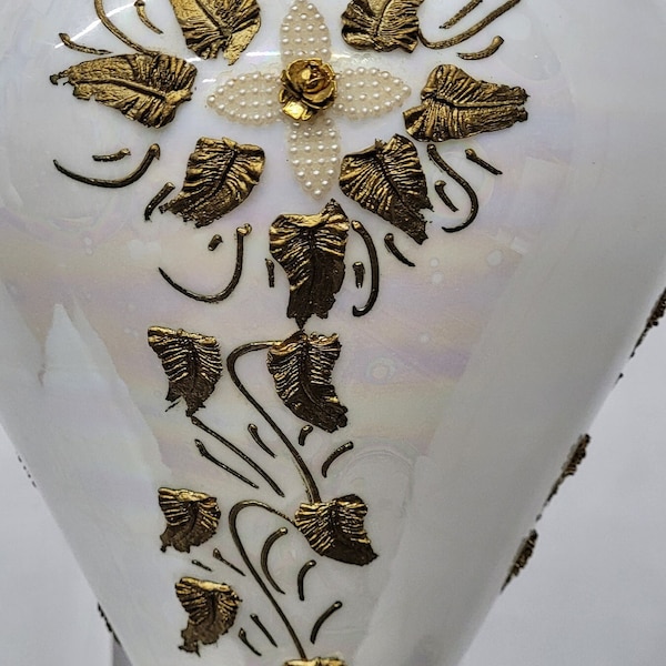 Vintage white & gold swag lamp tear drop shape mid century hollywood regency art glass