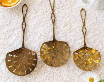 Vintage Brass Skimmers French Bistro Kitchen Wall Hanging Set of 3 Strainer Ladle