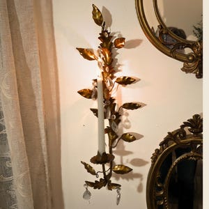 Vintage italian wall sconce single candlestick holder florentine gold gilt crystal prisms antique candle light hollywood regency
