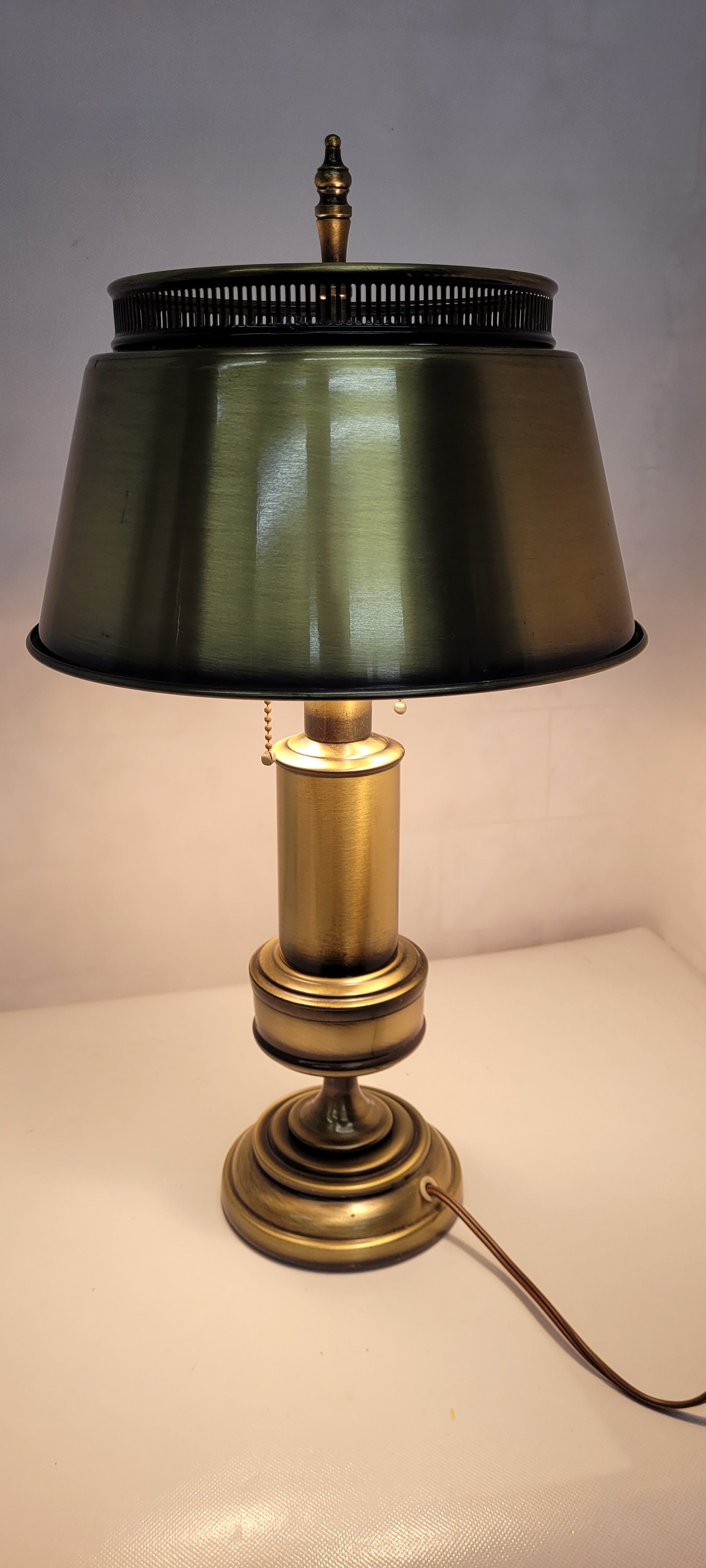 Lampe de table vintage en métal beige, 1960