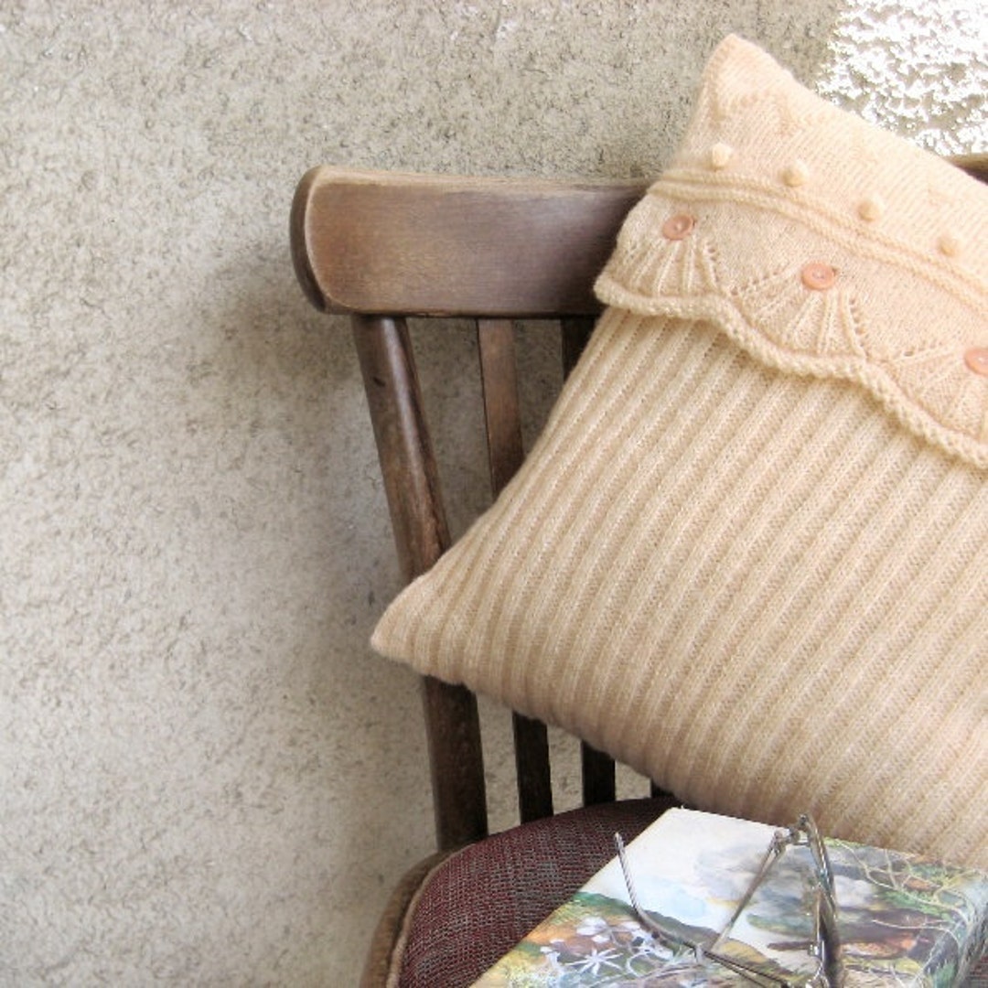 Knit Throw Pillow Antique White 18 Rib Lace Pillow Etsy Canada