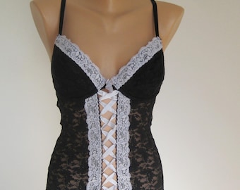 Vintage black bustier corset 75B, sexy lace corset bustier top, romantic crop top, classic corset with laces, women strappy top, S US 6 UK
