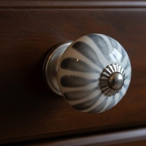Ceramic Drawer Knobs | Propeller Pattern & Silver Centre | Sold in Pairs
