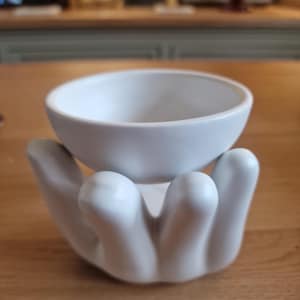 White Hand Ceramic Oil Burner, 11cm