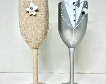 Spring Bride and Groom Wedding hand painted champagne flutes