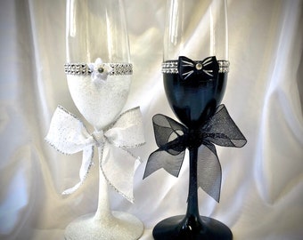 Bride and Groom Wedding hand painted champagne flutes