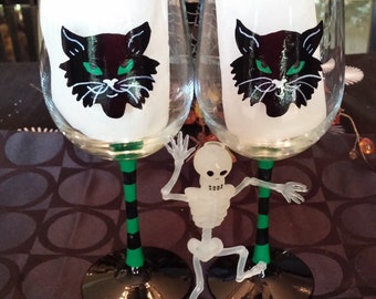 Black cat Halloween hand painted wine glasses.