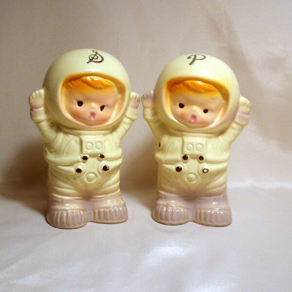 Vintage Astronaut Salt and Pepper Japan