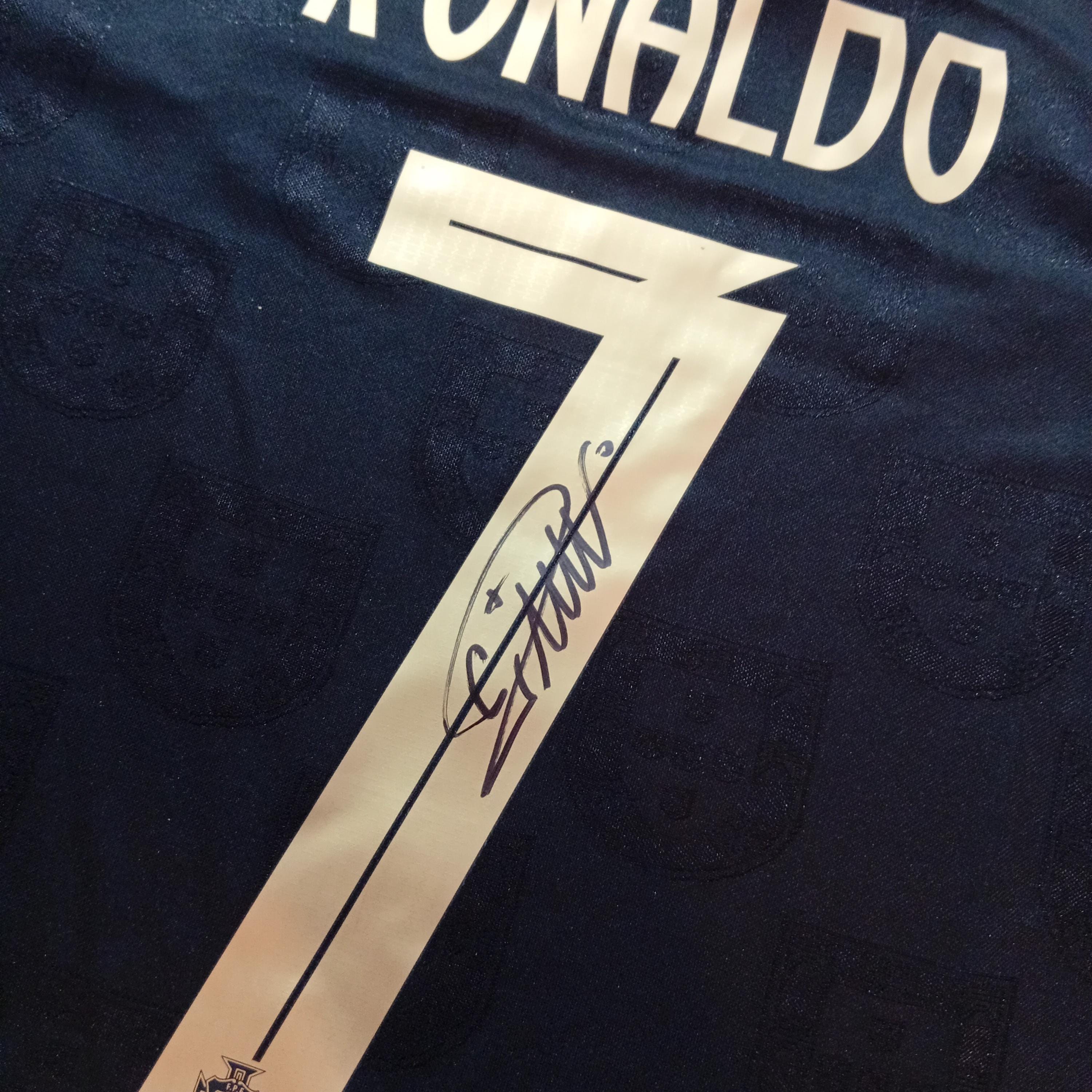 Cristiano ronaldo signed ball - Etsy 日本