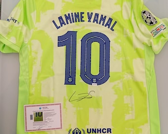 ラミーヌ・ヤマル #19 FCバルセロナ直筆サイン入りサッカージャージ