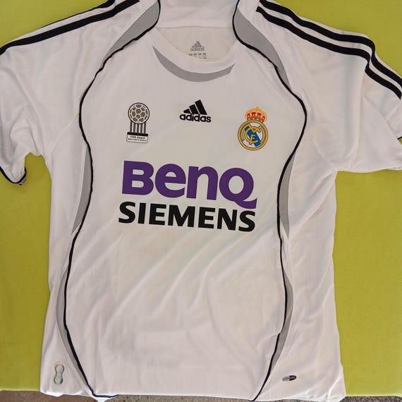 David Beckham Signed Autographed Real Madrid FC Football T-shirt