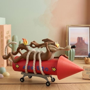 Wile coyote figurine - Etsy 日本