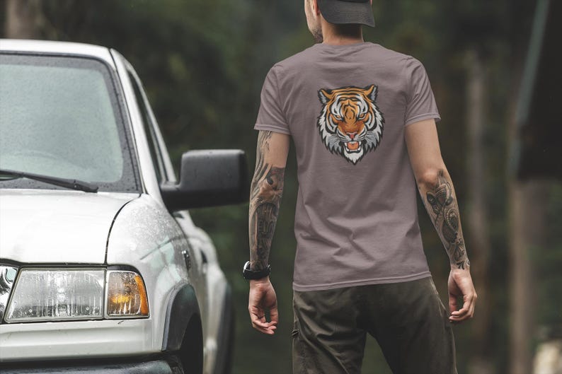 Broderidesign med vild tigerhuvud | Maskinbroderifil | 9 storlekar | Direkt nedladdning bild 3