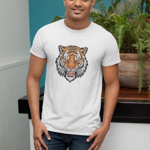 Broderidesign med vild tigerhuvud | Maskinbroderifil | 9 storlekar | Direkt nedladdning bild 8