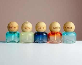 10ml Mini Glass Diffuser Bottle with Wooden Smile Ball Cap, Refillable Fragrance Container, Colorful Travel Atomizer Packaging