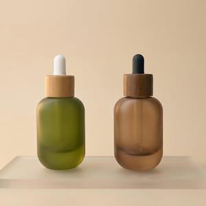 30ml Frosted Glass Dropper Bottles with Wood Caps, Refillable Essential Oil Serum Containers in Green & Amber, Eco-Friendly Skincare Vial