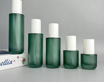 20ml - 120ml Dark Green Lotion Pump Action Beauty Bottle, Paired with a White Plastic Pump Dispenser, Making it Easy to Hold and Store