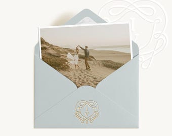Elegant Wedding Logo Design, Heart Monogram with Initials, Romantic Flourish Wedding Crest, Custom Stationery Brand, Minimalist Emblem I&V