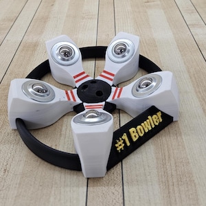 Taza giratoria con bola de bolos personalizada (diseño de pin)