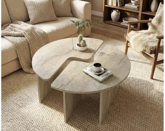 Couchtisch aus Holz im Travertin-Look | Modernes, schickes Naturholzdesign, Wohnzimmerdekor, minimalistische Wohnmöbel