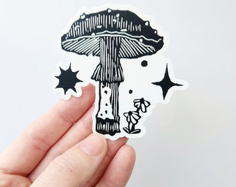 Hongo Celestial - Diseño Cottagecore - Adhesivo impermeable con diseño de botella de agua - Grabado en linóleo