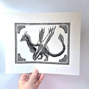 Impresión de retrato de dragón - Folclore fantástico - Impresión en bloque con núcleo de hadas - Grabado en linóleo