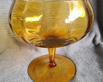 Große, antike 23 cm große italienische Empoli-Optikglas-Schale aus geripptem, bernsteinfarbenem Glas mit Sockel