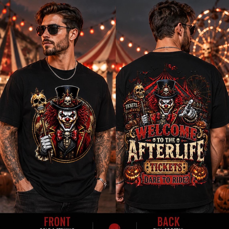 Pu&ograve; includere: Una t-shirt nera con la grafica di un clown con cilindro che tiene in mano un bastone con teschio sul davanti. Il retro mostra una scena di carnevale dettagliata con un clown, zucche e il testo Welcome to the Afterlife Tickets Dare to Ride.