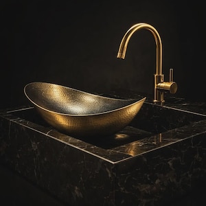 Hammered Brass Oval Vessel Sink with Drain – Gold Bathroom Basin for Luxury Vanity – Handcrafted