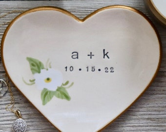 Ring Dish, Heart, Trinket Dish, Bride Gift Personalized, Gift for Her, Ring Holder, Custom Ring Dish