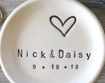 Ring dish, Ring holder, Wedding Gift, Engagement gift, Personalized dish, Bridal Shower Gift, Gift for the Couple, Black and White Pottery