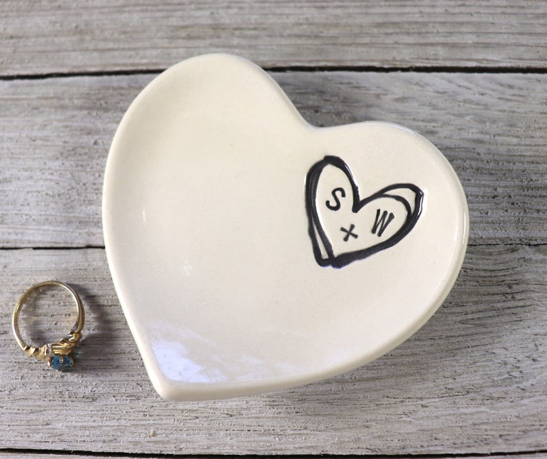 Heart, Ring Holder, Ring Dish, Personalized, Engagement Gift, Gift for Her, Custom Anniversary Gift, Wedding Gift image 2