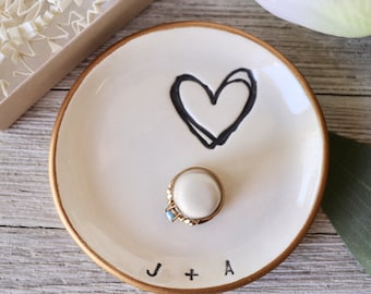 Custom Engagement Gift, Ring dish, Jewelry Dish, Bridal Shower Gift for Bride, Personalized Wedding Gift, Monogram Ring Dish