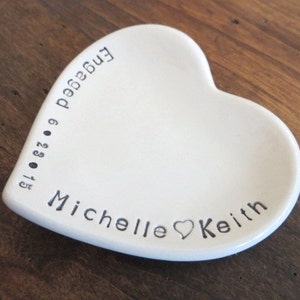 Verlobungsgeschenk, Ringschale, Herz, personalisiertes Geschenk für Paar, Ringhalter
