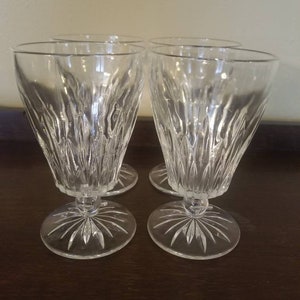 Vintage Clear Wine/Water Goblets. Set of 4. Wedding Glassware. Vintage Wedding.