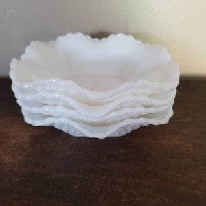 Vintage Milk Glass Bowl - Set of 4 -  Bowls, Square Shaped with Diamond Pattern