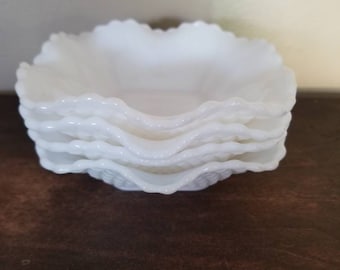 Vintage Milk Glass Bowl - Set de 4 - Bowls, con forma cuadrada con patrón de diamante