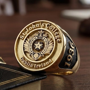 Custom Engraved Family Crest Signet Ring • Gold and Silver Signet Coat of Arms for Men • Personalized Engraved Mens Signet Rings
