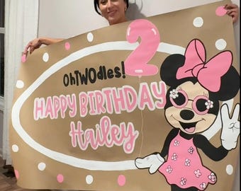 Banner de cumpleaños de Minnie Mouse pintado a mano / Decoración de fiesta personalizada