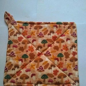 Fall Leaves Potholder or Hot Pad with Hanging Loop- Fall Decor/ Fall Potholder/Kitchen Decor