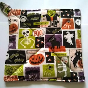 Halloween Patchwork Potholder or Hot Pad with Hanging Loop - Halloween Potholder/Halloween Decor
